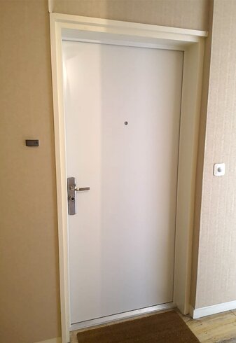 Porte blindée d'appartement FICHET FOXEO S - tôle laquée blanc RAL 9010